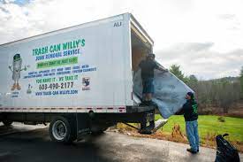 Best Garage Cleanout  in Marinette, WI